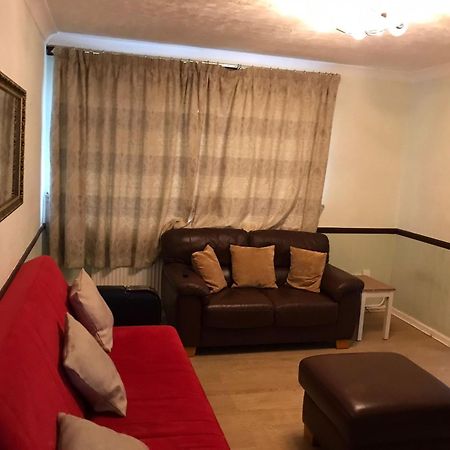 The Rose Apartment Родъръм Екстериор снимка