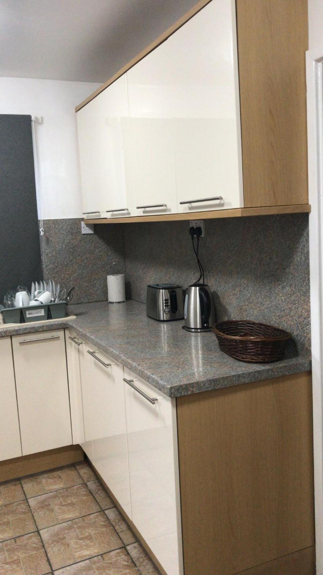 The Rose Apartment Родъръм Екстериор снимка